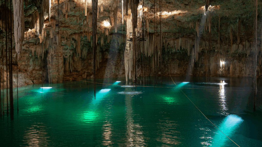 Cenote Yucatan Mexico Diving Water