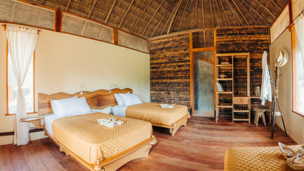 Kawapi Ecolodge Huts bedrooms